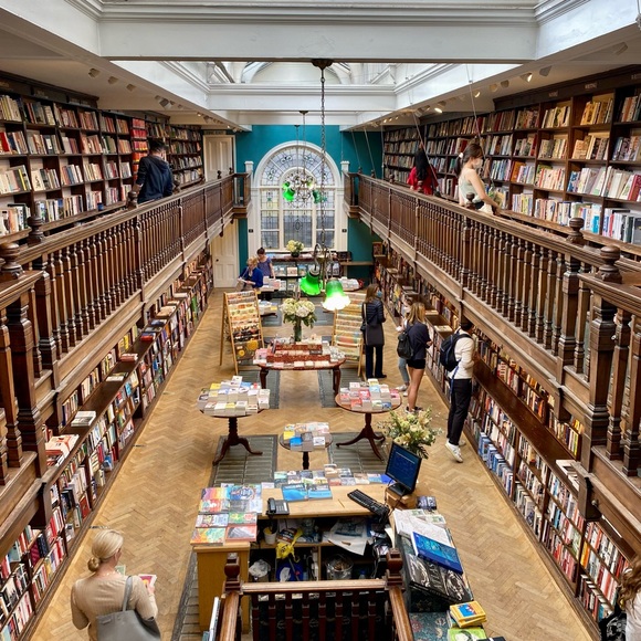 Meet your Posher, Cindy - Picture 1 of 1